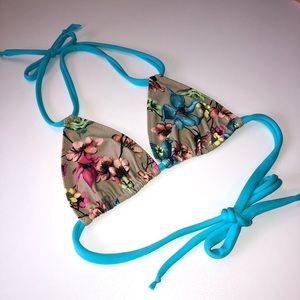 Floral bikini top